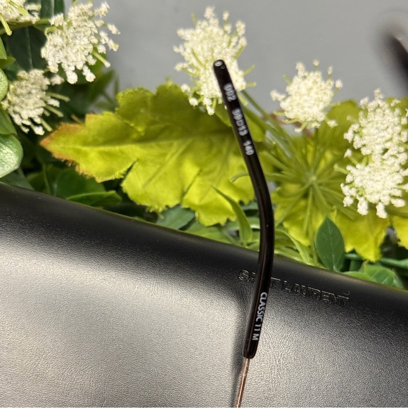 Yves Saint Laurent Classic 11 Aviator Sunglasses - Picture 4 of 7